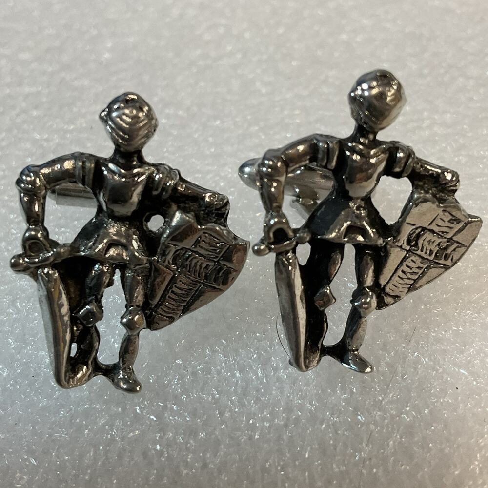 Vtg Mid Century Knight Shield Sword Cufflinks Silver Toned